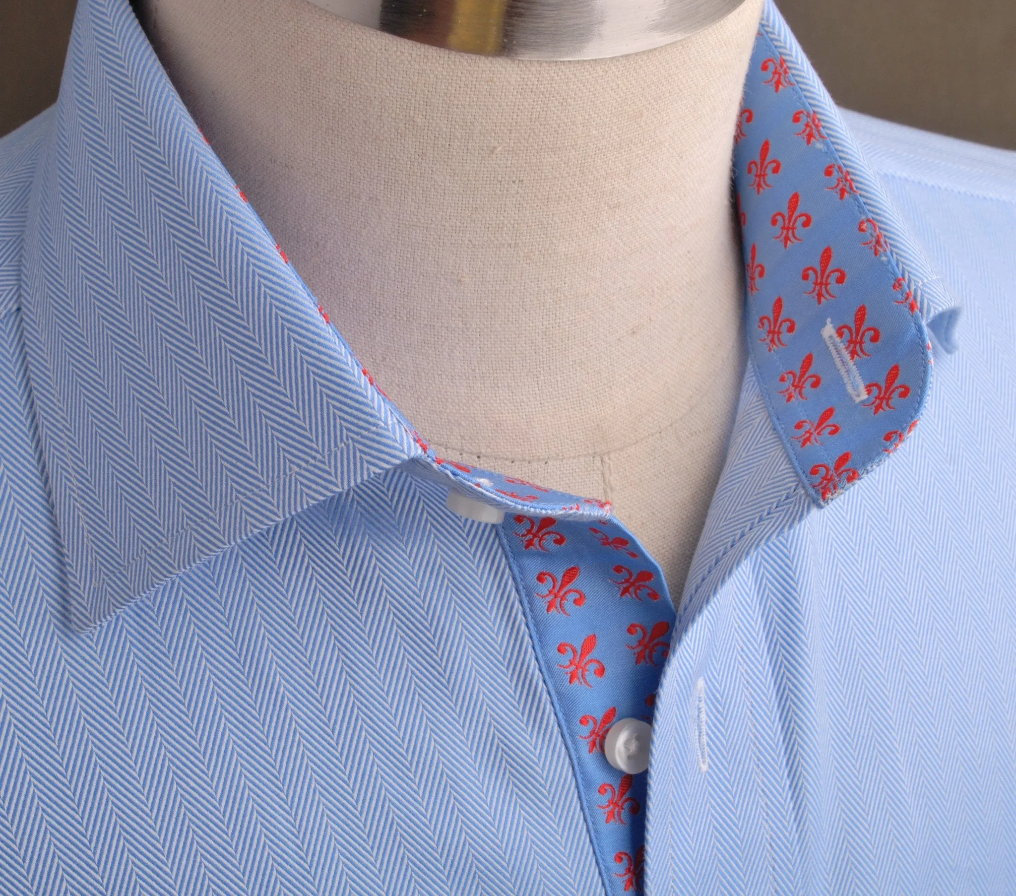 Blue Herringbone Formal Business Dress Shirt with Red Fleur-De-Lis