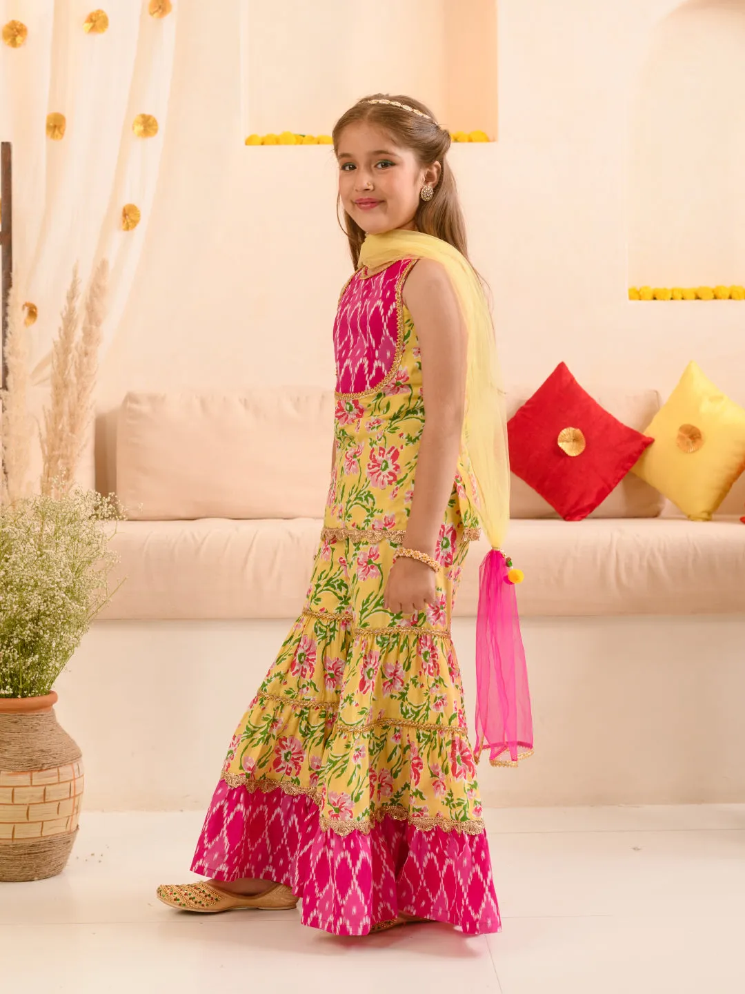 Girls Floral Printed Regular Pure Cotton Kurta With Sharara Dupatta - Ps Peaches