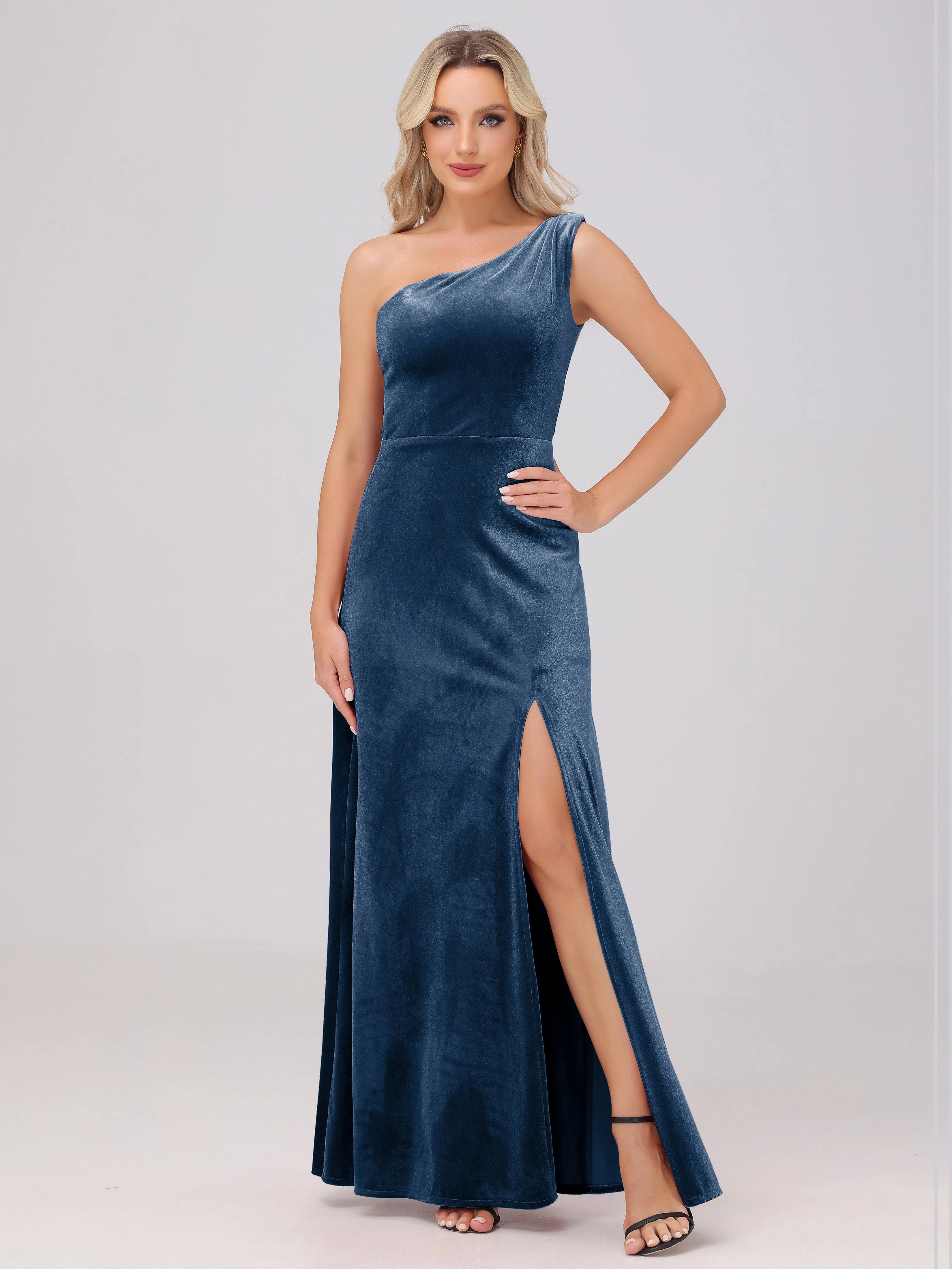 One Shoulder Sleeveless Long Velvet Bridesmaid Dresses With Split